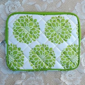 New Tablet bag holder Celebrating Home zipper closure lightly padded